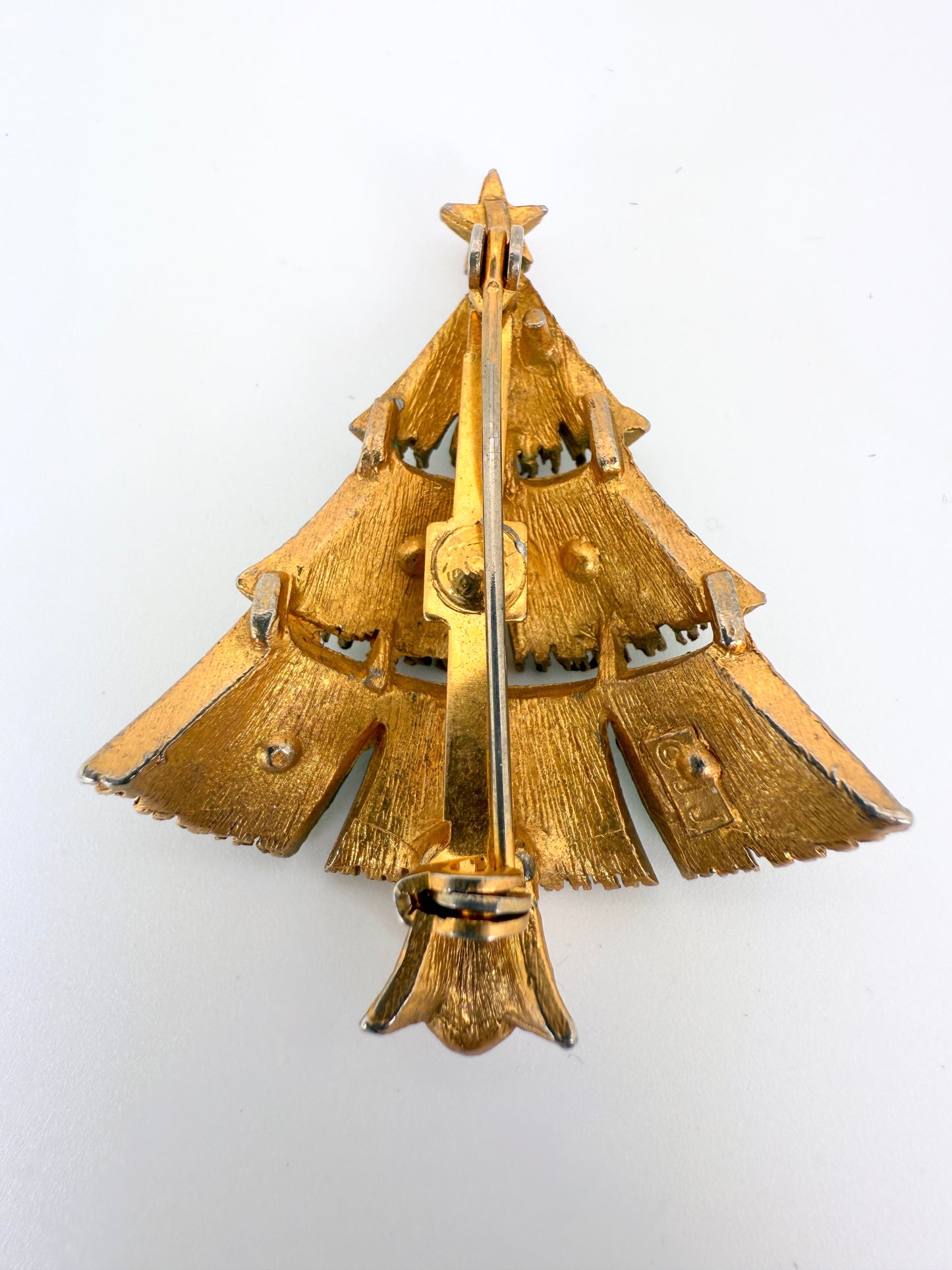Vintage JJ Green Wash Christmas Tree Brooch – Gold-Tone Tiered Panels with Rhinestones