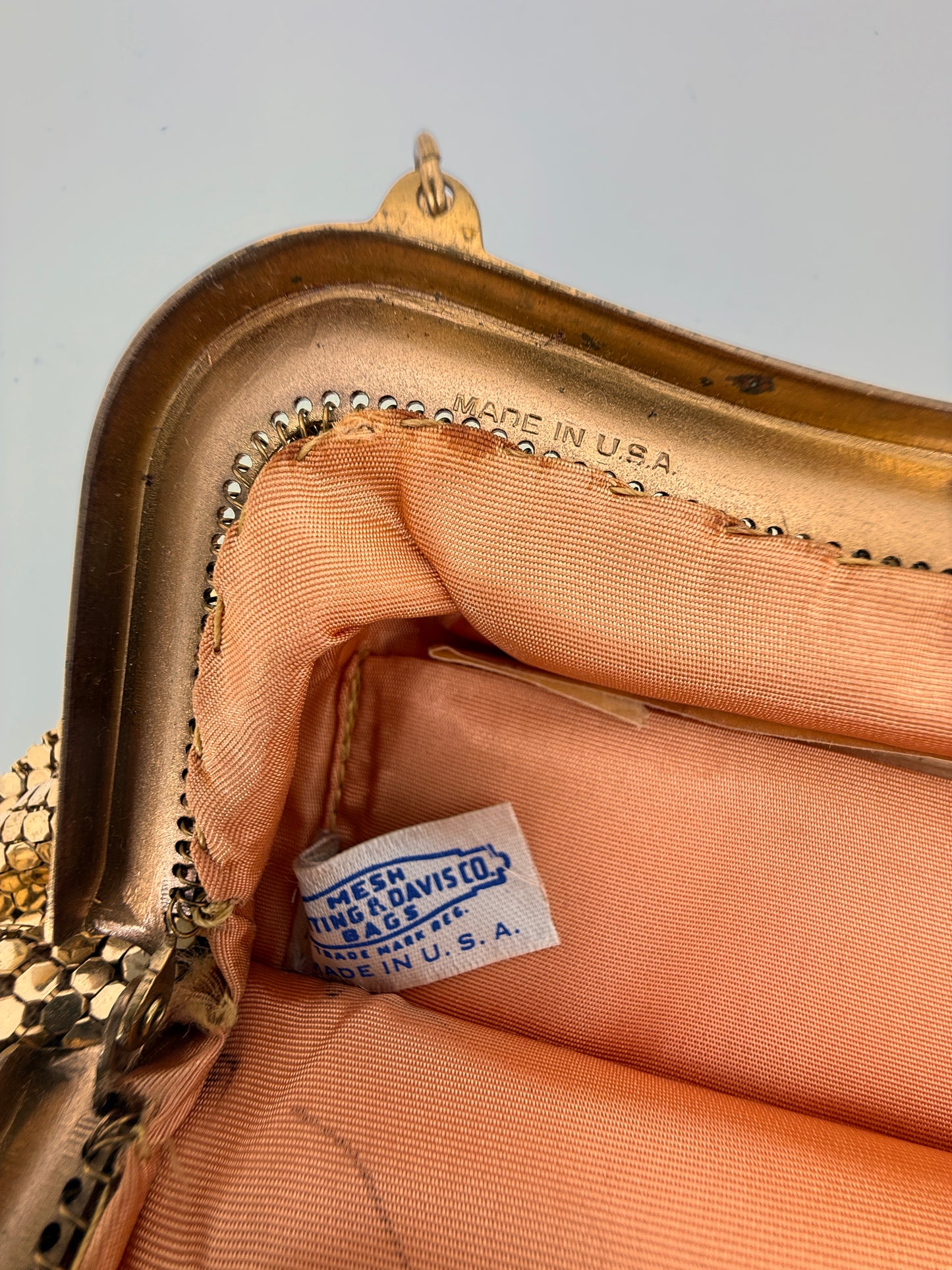 Vintage 1940s Whiting & Davis Gold Mesh Kiss-Lock Evening Bag – Style 2940 – Made in USA