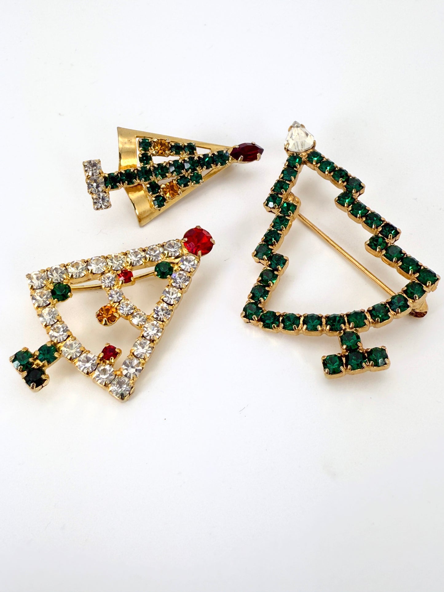 Set of 3 Vintage Rhinestone Christmas Tree Brooches – Prong-Set, Unmarked