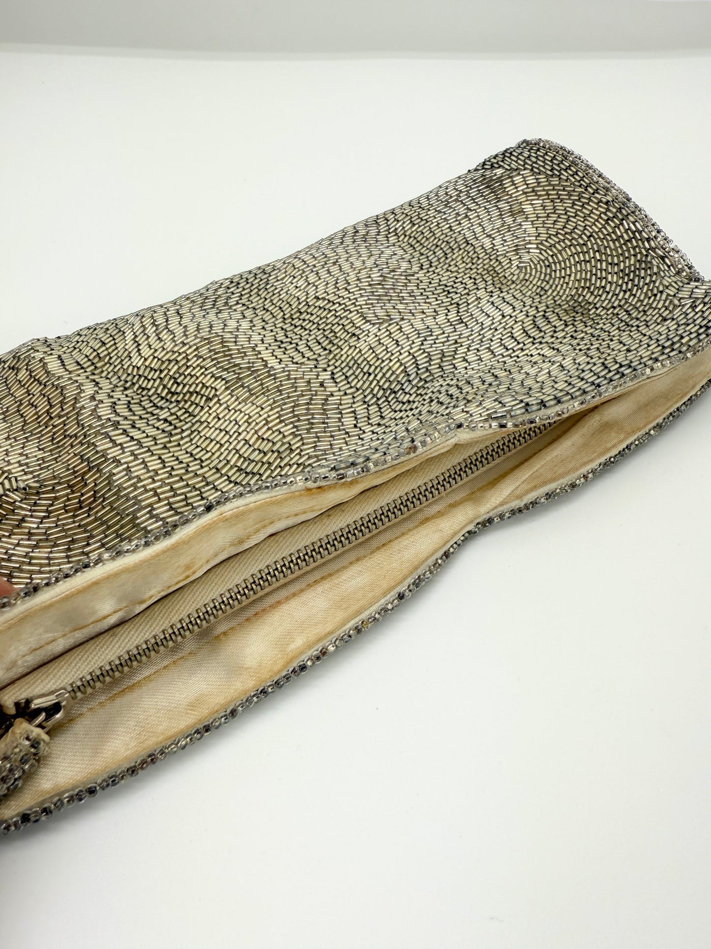 Vintage Schildkraut Bros. Hand-Beaded Silver Liquid Bead Clutch – Made in Japan – Fits Cell Phone