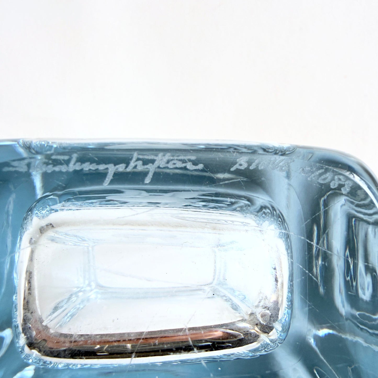 Vintage Strombergshyttan Swedish art glass vase with an etched bird design.