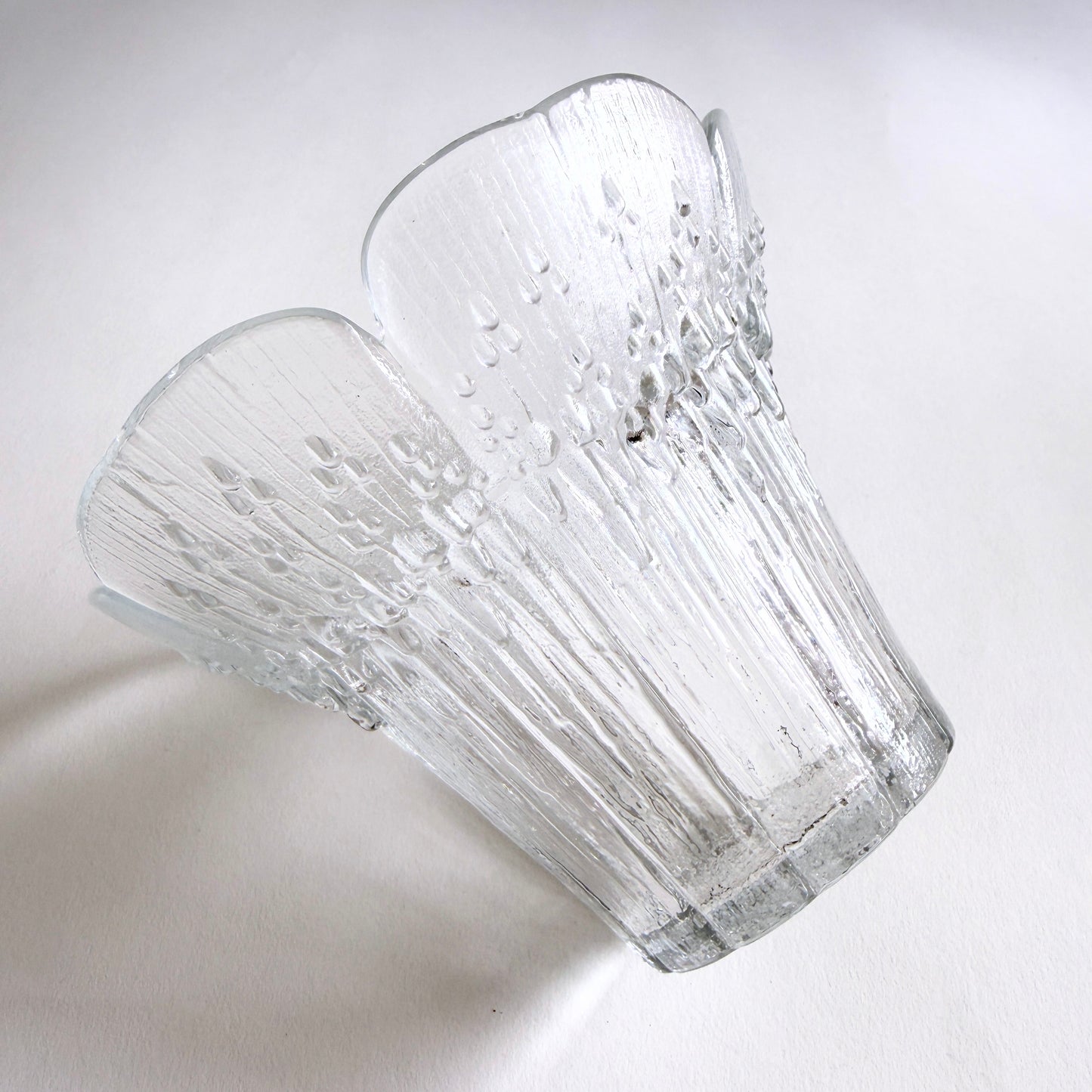 Finnish Lasisepät Mäntsälä Heinä glass vase or bowl, designed by Pertti Kallioinen in the 1970s.