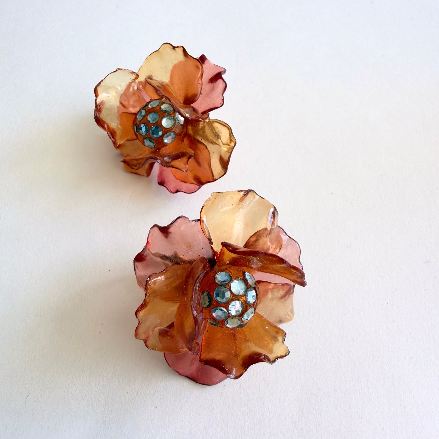 Vintage 1960s Rhinestone Cellulose Acetone Flower Earrings Clip-ons