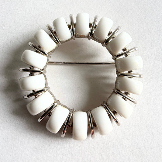 Crown Trifari Pebble Beach Wreath Brooch White Thermoset Silver Tone 1950s