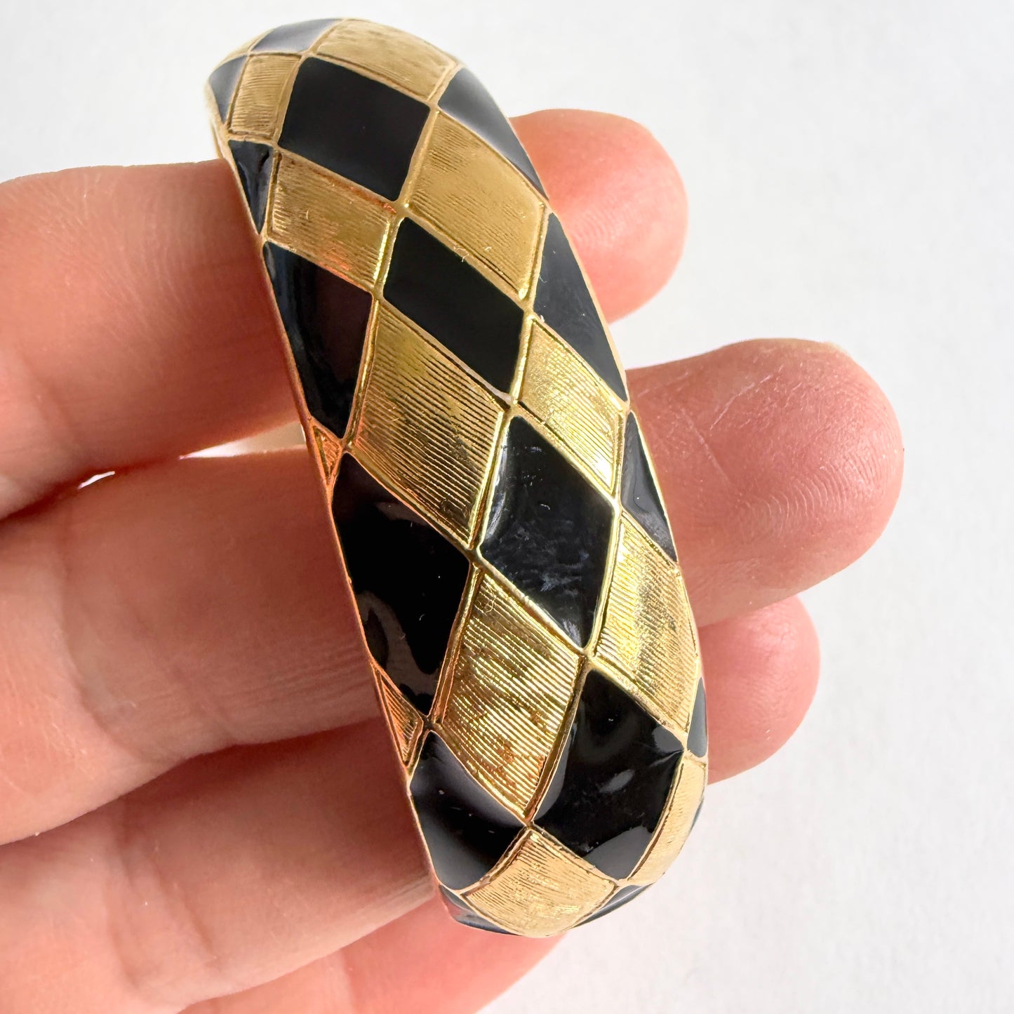 TRIFARI Kunio Matsumoto Harlequin Enamel Hinged Clamper Bangle